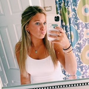 Meet your Posher, Hannah